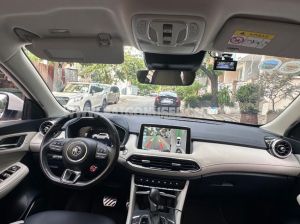 Xe MG HS 1.5T LUX 2024