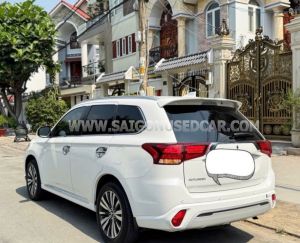 Xe Mitsubishi Outlander Premium 2.0 CVT 2023