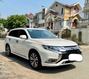 Xe Mitsubishi Outlander Premium 2.0 CVT 2023