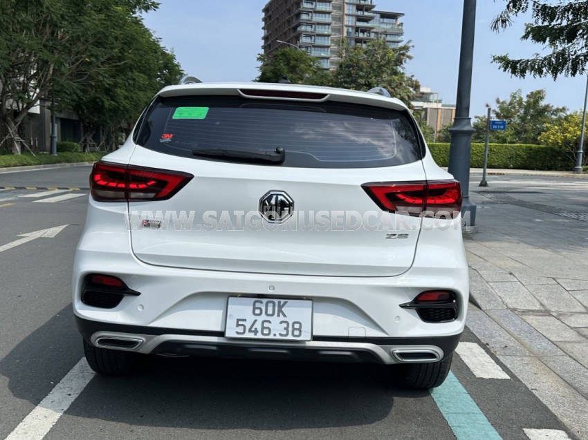 MG ZS Luxury 1.5 AT 2WD 2024