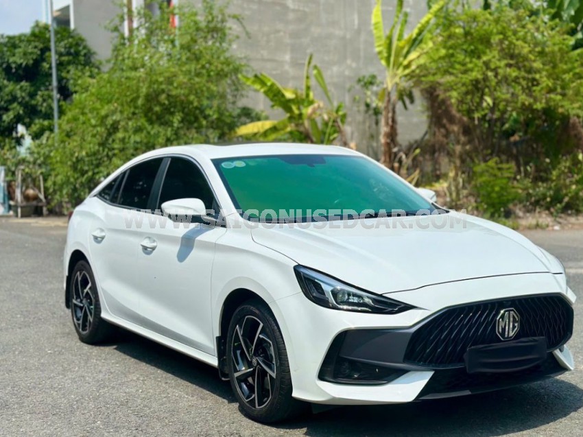 MG 5 Luxury 1.5 AT 2025