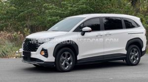 Xe Hyundai Custin Tiêu Chuẩn 1.5T 2024